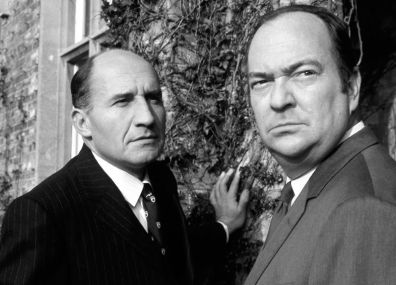 Walter Gotell as Chief Constable Cullen and Stratford Johns as DCS Barlow