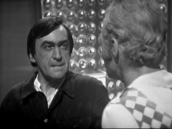 vlcsnap-2015-05-10-19h00m34s183