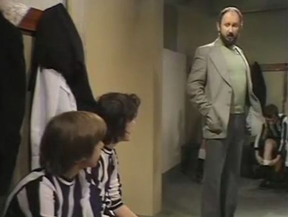 grange hill s02e01