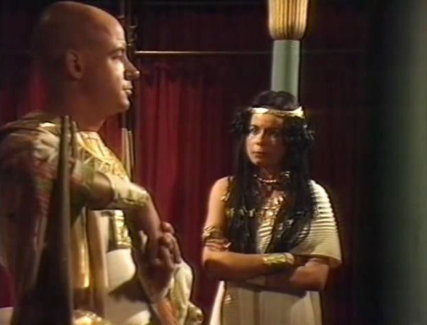 cleopatras 03.jpg