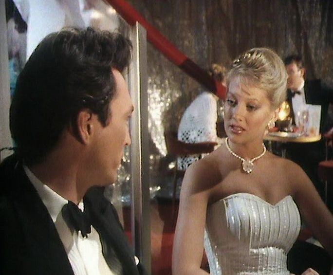 howards s02e07-02.jpg