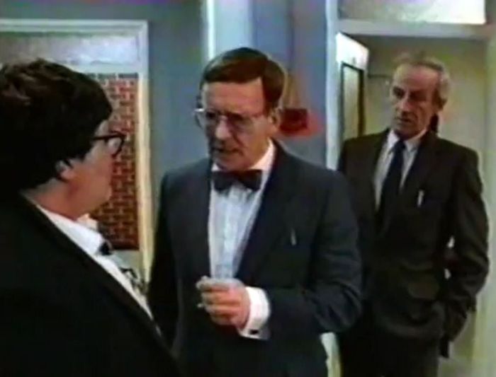 grange hill s09e19-1