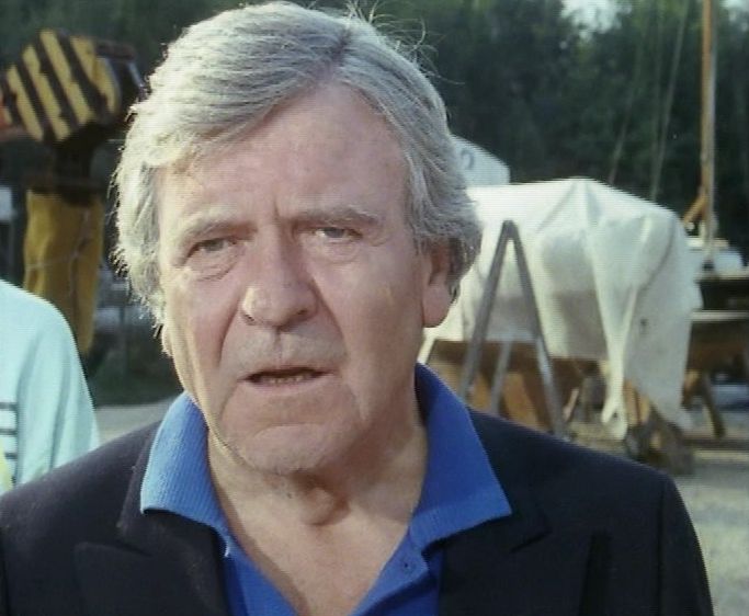 howards s04e08-02.jpg